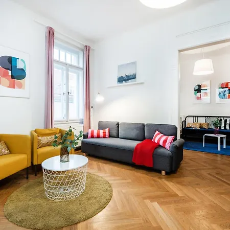 Grand Deluxe Vip Apartment Prague Exterior photo