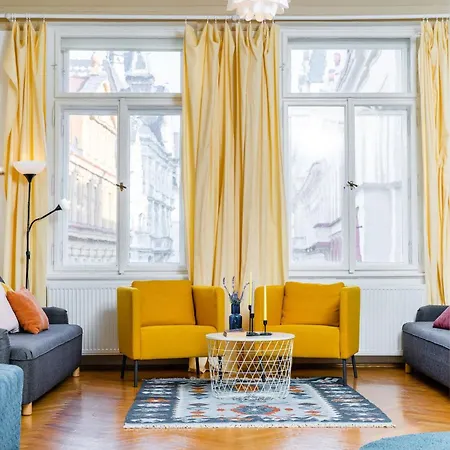 Grand Deluxe Vip Apartment Prague Exterior photo