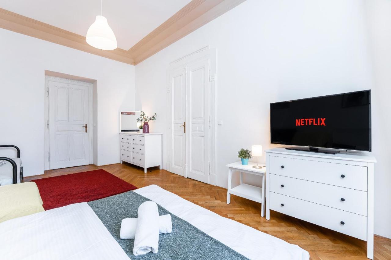 Grand Deluxe Vip Апартаменти Прага